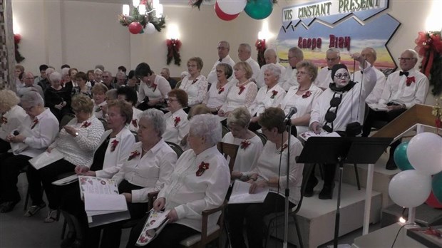 Normand DeLessard présente le concert de Noël du choeur La Joviale