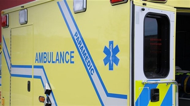 Un homme est dans un état critique après une sortie de route