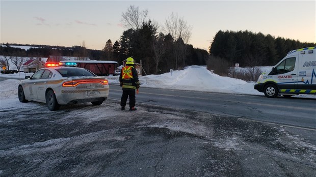 Un accident de motoneige survient à Saint-Ephrem