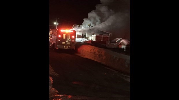 Incendie dans la 106e rue à Beauceville : la résidence fortement endommagée