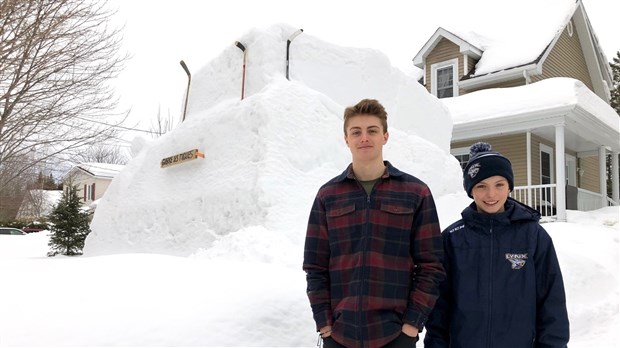 Un fort qui n'a rien à envier à la Guerre des tuques !