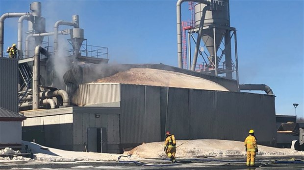 Une explosion a causé l'incendie à l'usine Matra de St-Martin
