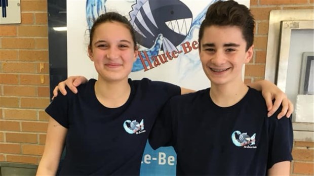 Deux athlètes du CARHB se distinguent dans une compétition de natation 