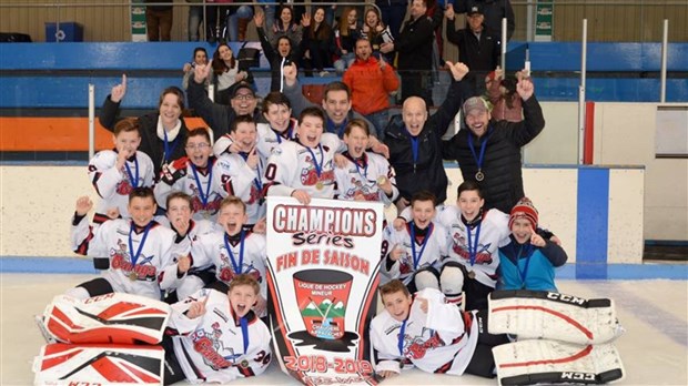 Une deuxième bannière de champions pour le Garaga Pee-Wee A