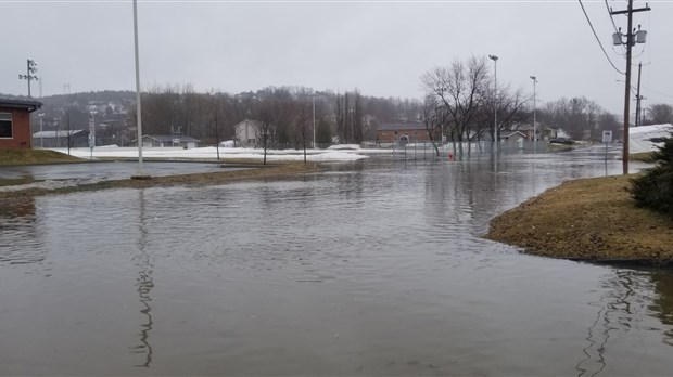 Inondations printanières : l'état d'urgence décrété à Vallée-Jonction