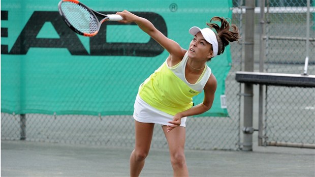 Alizée Poulin championne en tennis à Drummondville
