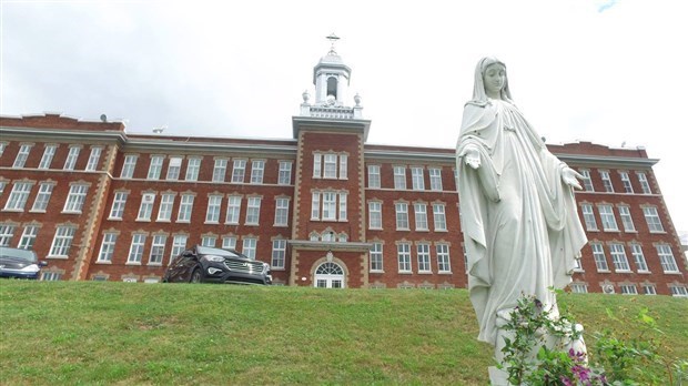 L’École Jésus-Marie est à la recherche de ses anciens