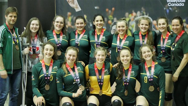 Volleyball : les Condors U16 obtiennent la médaille de bronze aux championnats canadiens