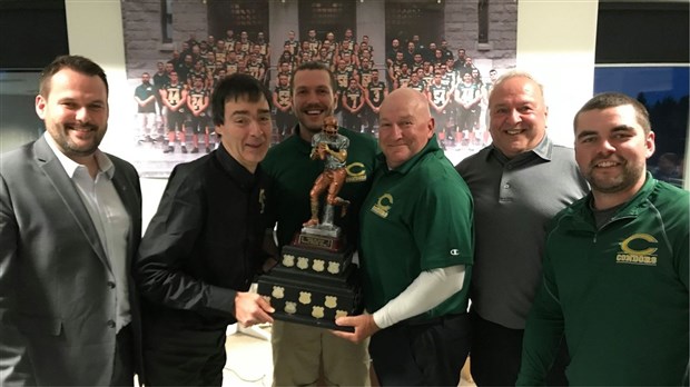 Près de 100 golfeurs prennent part au Tournoi de golf annuel des Condors