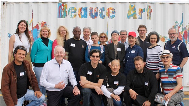 Symposium de sculpture : les artistes se mettront au travail ce lundi