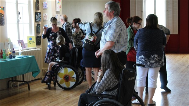 L'exposition « Voyage au cœur de la diversité » de l’Association des personnes handicapées de la Chaudière se termine dimanche
