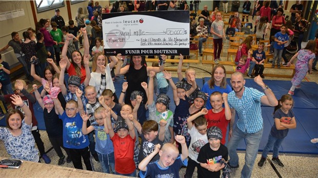 L’école l’Étincelle de Sainte-Marguerite réalise le Défi têtes rasées Leucan et amasse 20 000 $