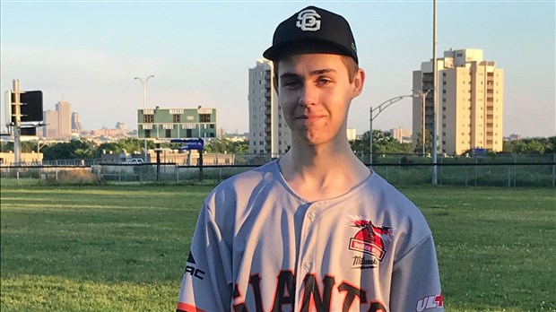 Le lanceur des Giants de St-Georges, Pavel Veilleux retire 18 frappeurs