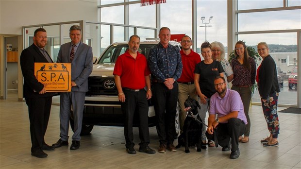 St-Georges Toyota met la main à la « patte »