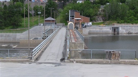 Fermeture de la voie de circulation du barrage Sartigan