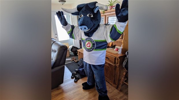 Le Familiprix de Saint-Joseph aura sa mascotte!