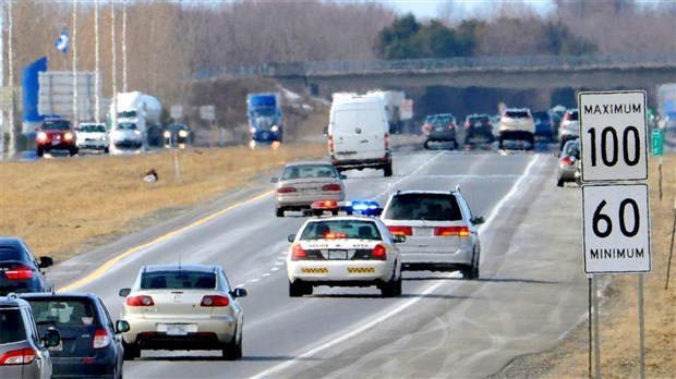 La SQ demande la prudence sur la route durant la fête du Travail