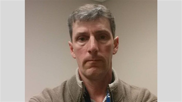 Arrestation d'un résident de Lévis pour leurre informatique sur une mineure 