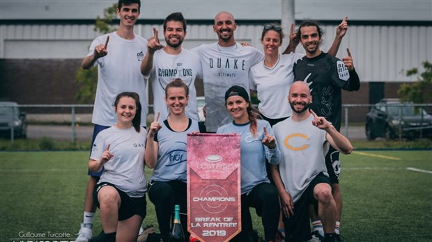 Les Bucks de la Beauce champions pour leur dernier tournoi