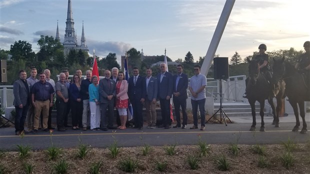 Une soirée festive sur la promenade Redmond 