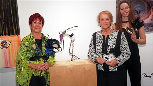 Trois artistes se démasquent à la Galerie d’art de Sainte-Marie