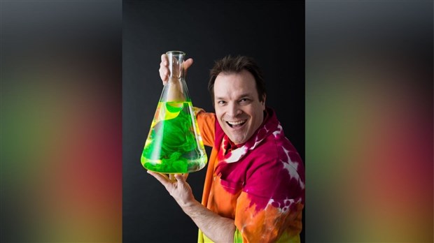 Un spectacle à caractère scientifique avec Yanick Bergeron à l'auditorium de la polyvalente Saint-François