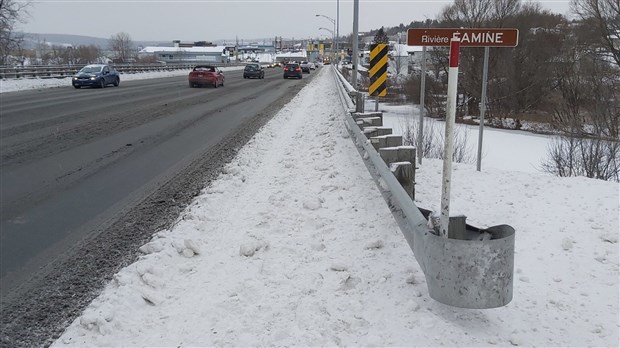 Une dure journée pour les piétons sur le boulevard Lacroix