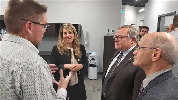 Ottawa et Québec versent 5 M$ à des entreprises de Sainte-Marie