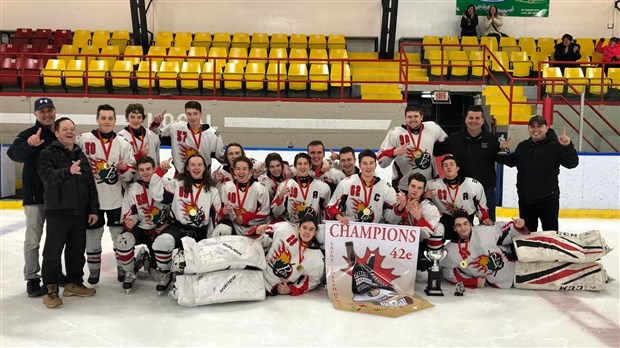 Le 43e Tournoi provincial midget/juvénile de St-Joseph débute aujourd'hui