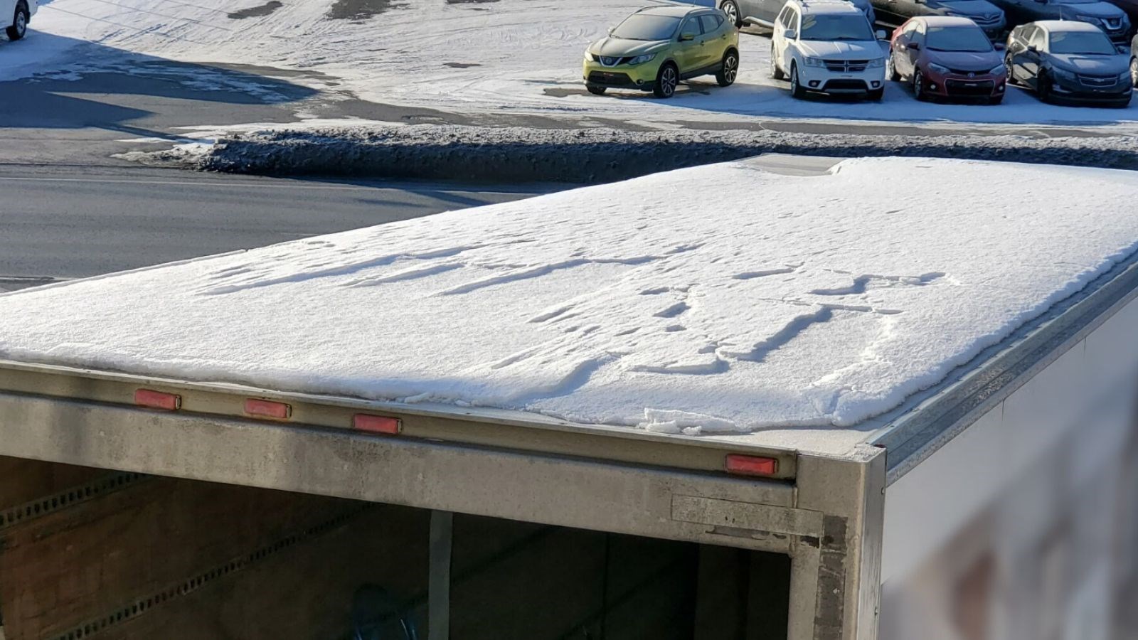 Quand votre toiture doit être déneigée?