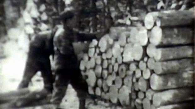 Normand DeLessard présente des souvenirs de bûcherons de 1950