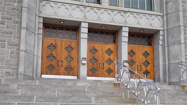 Fermeture des églises de Saint-Georges-de-Sartigan et Saint-Jean-Paul II pour les Fêtes