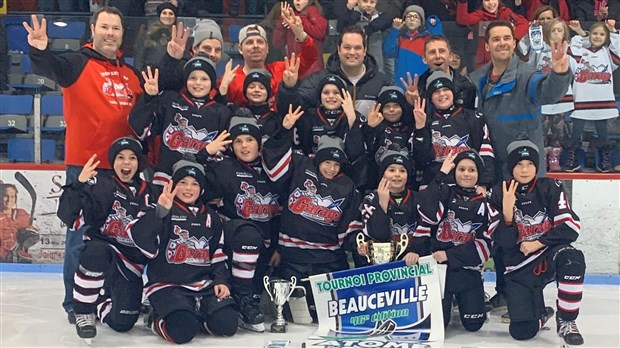 Deux équipes de la Beauce championnes au Tournoi Atome de Beauceville