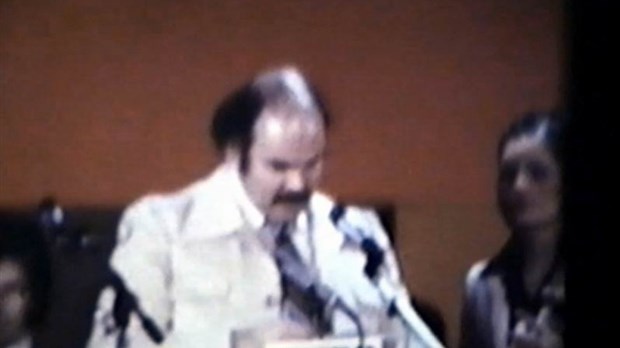 Normand DeLessard présente des souvenirs du gala sportif de Saint-Georges en 1978