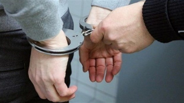 Arrestation d'un homme de 43 ans pour possession de stupéfiants