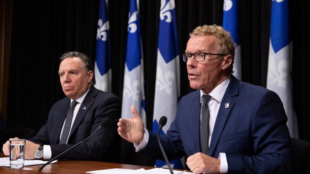 Legault lance un appel au bénévolat