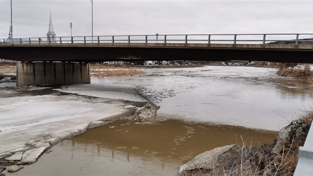Beauceville: la rivière Chaudière est stable pour l'instant