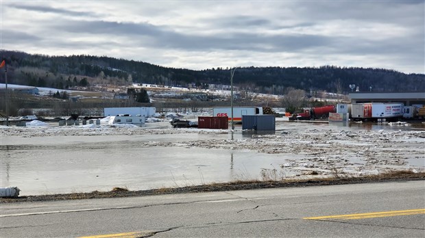 La rivière Chaudière sort à nouveau de son lit durant la nuit