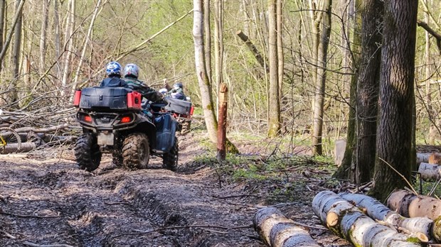 La pratique du VTT et du motocross est permise partout au Québec
