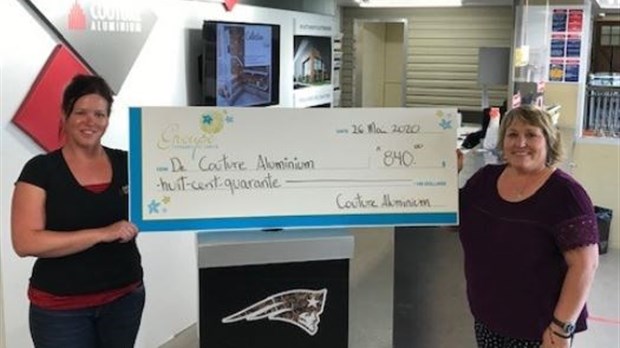 Couture Aluminium remet près de 900 $ au Groupe Espérance et Cancer