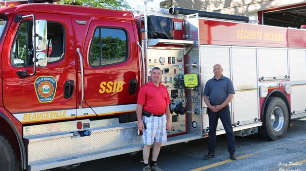 Le Service de sécurité incendie de Beauceville a acquis un défibrillateur