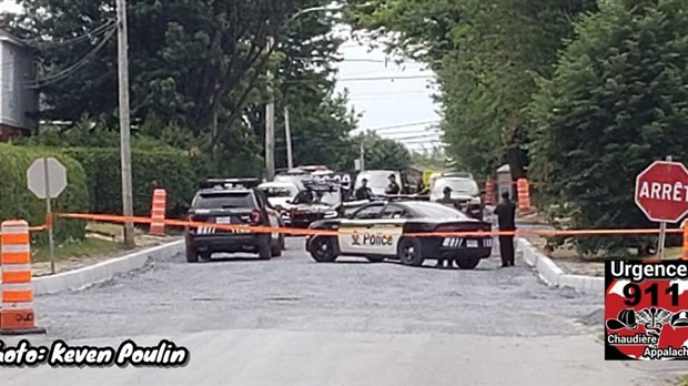 Opération policière sur la 7e avenue à Saint-Georges Ouest