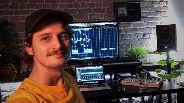 Vincent Dupont: derrière le micro et la console