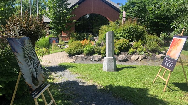 Saint-Victor lance une exposition extérieure d’oeuvres artistiques locales