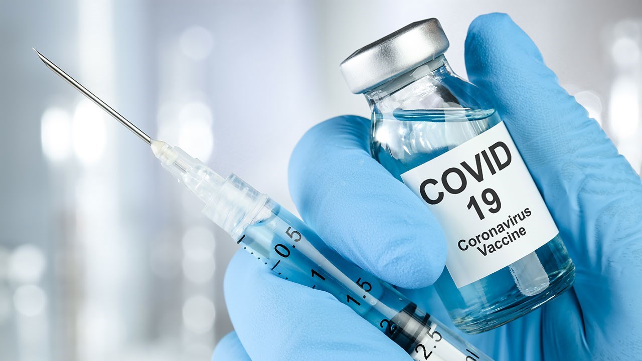 Un vaccin pourrait être disponible au pays en 2021 ...