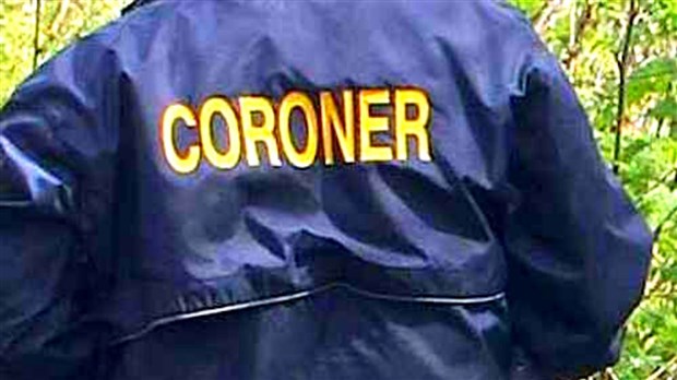 La Commission recommande d'élargir aux CHSLD et aux résidences pour personnes âgées l'obligation d'aviser le coroner en cas de décès