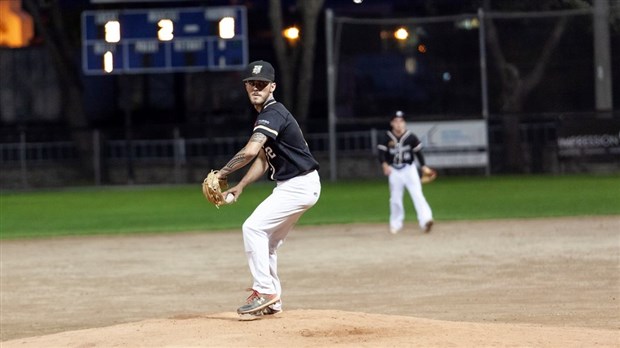 Les Black Nights perdent un duel épique de lanceurs