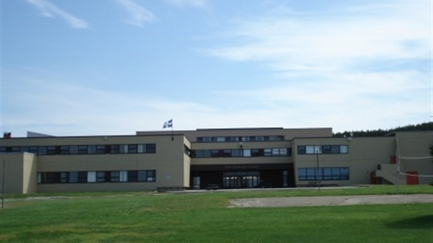 Cas confirmé de COVID-19 à la polyvalente Bélanger