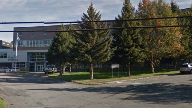 Deux cas confirmés de Covid-19 à l'école secondaire Veilleux
