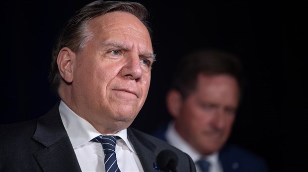 Port du masque: les récalcitrants seront mis à l'amende, annonce François Legault